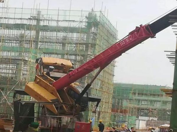 道外区吊车租赁公司_吊车出租：增加吊装设备在施工中安稳